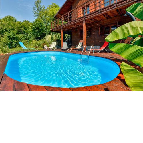 Beautiful home in Trstenik Puscanski w/ 2 Bedrooms