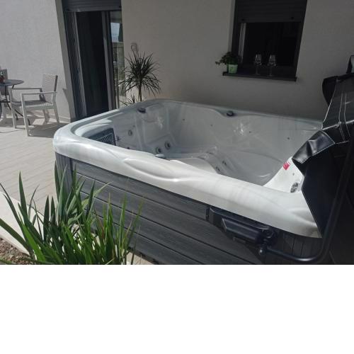 Studio and hot tub