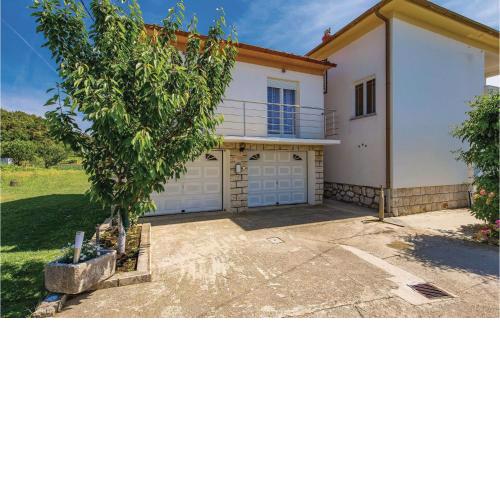 Stunning apartment in Kampor with 2 Bedrooms and WiFi