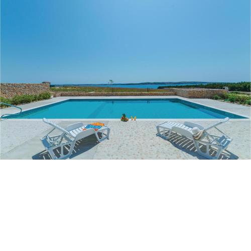Stunning apartment in Povljana with 2 Bedrooms, WiFi and Outdoor swimming pool