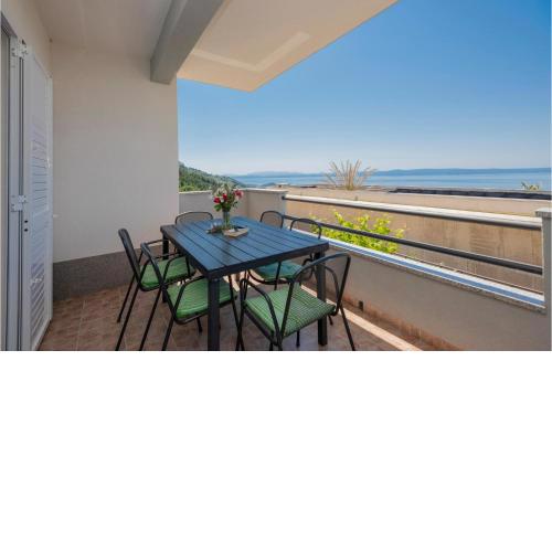 Three-Bedroom Apartment in Makarska