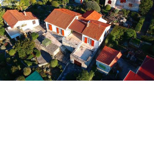 Villa Bonetti Postira - place2stay on island of Brač